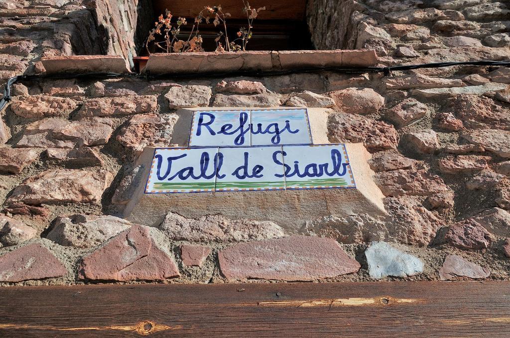 Refugi Rural Vall De Siarb Vandrehjem Llagunes Eksteriør billede